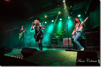 Sniffyction, by Anca Coleașă